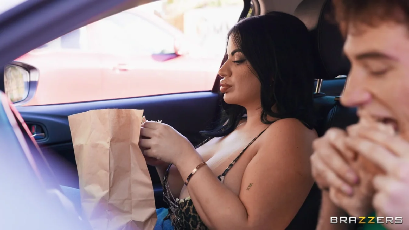 Lissa Aires Drive Thru Her XXX
